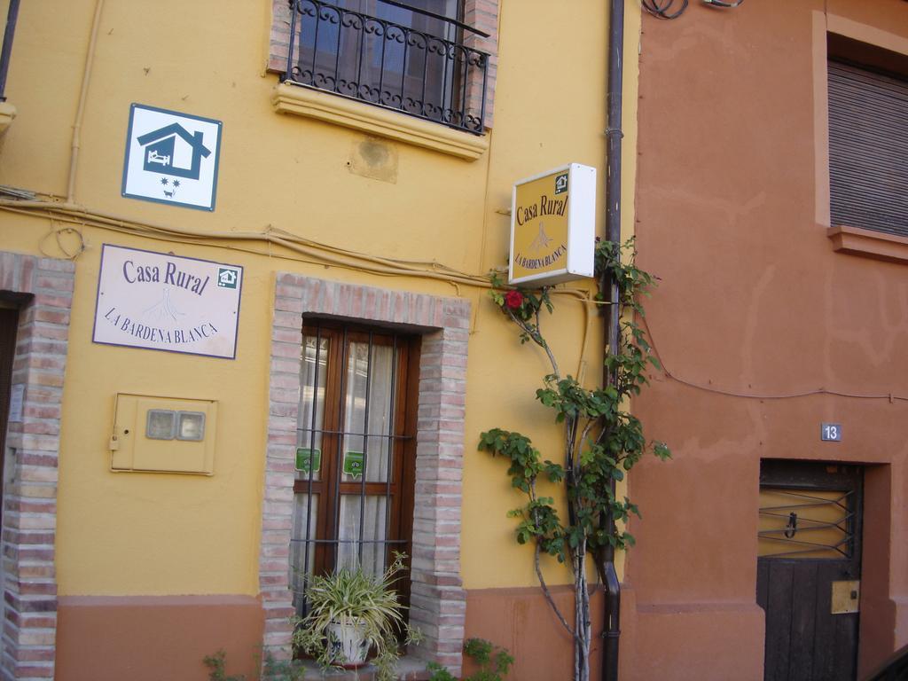 Casa Rural La Bardena Blanca I Hostal Arguedas Exterior foto